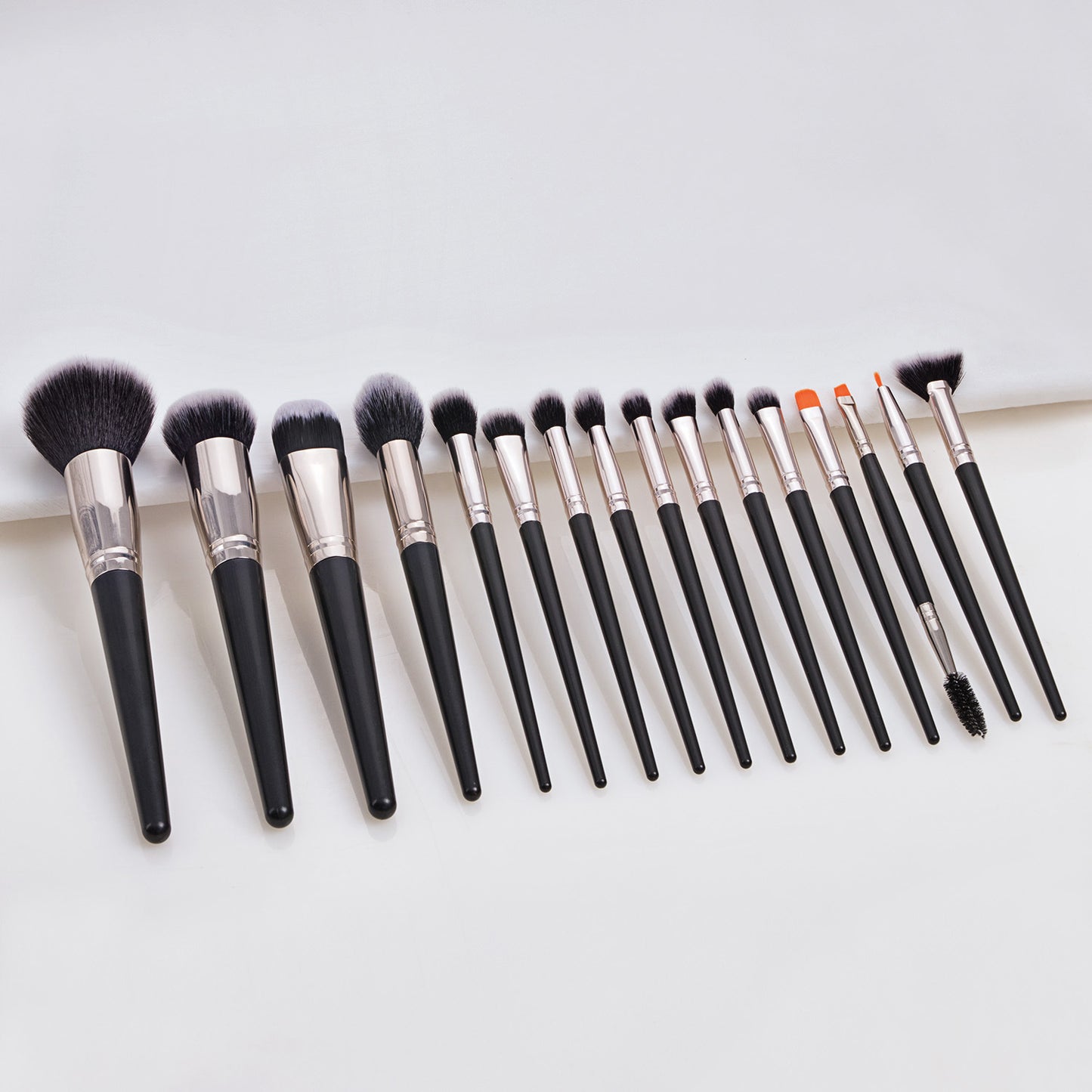 YT Beauty 16 PCS makeup brush set black makeup foundation brush